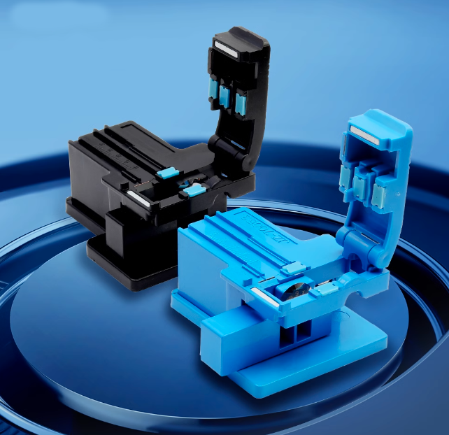 Скалыватель оптических волокон